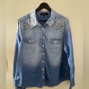 B.L.E.U. Blue Denim Button Down Long Sleeve Shirt with Embellishments XLARGE